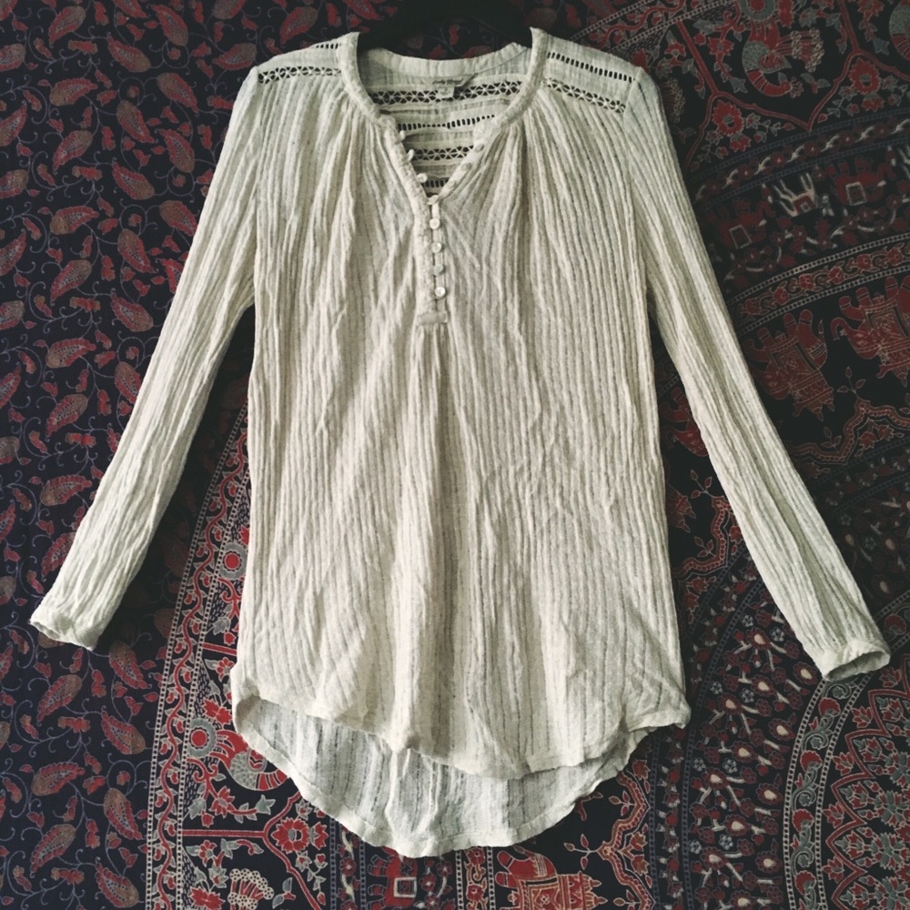 ✨ Lucky Brand Textured Woman’s Henley Top